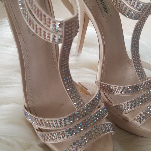 Shoes - Picture 3 of 3